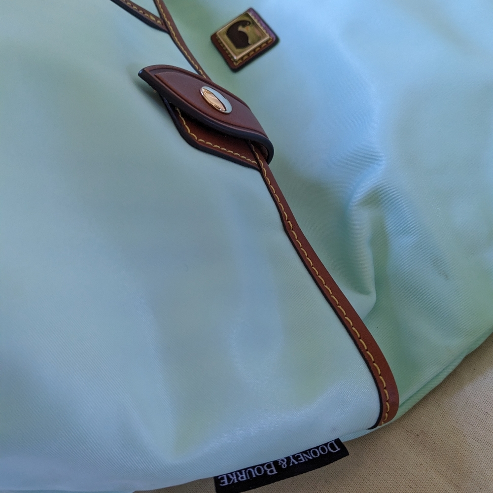 Dooney and Bourke satchel - Picture 7 of 12